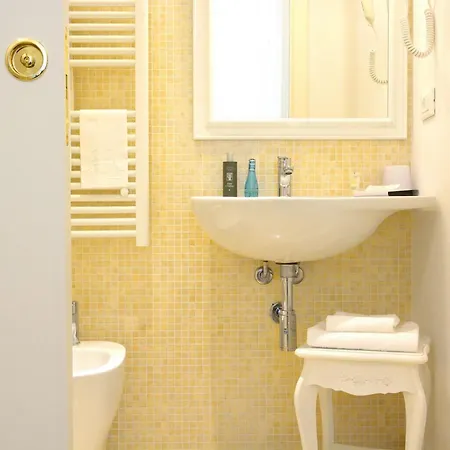 In - Elpis - Santa Sofia Guest house *